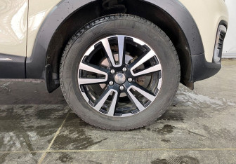 Подержанный автомобиль Renault Kaptur 2018 года (18 фото)