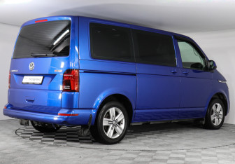 Подержанный автомобиль Volkswagen Caravelle 2020 года (4 фото)
