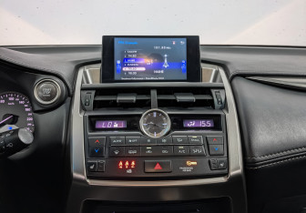 Подержанный автомобиль Lexus NX 2016 года (17 фото)