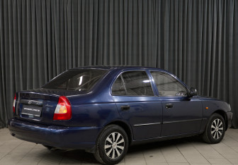 Подержанный автомобиль Hyundai Accent Sedan 2008 года (4 фото)