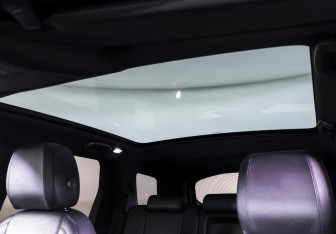 Подержанный автомобиль Land Rover Discovery Sport 2017 года (14 фото)