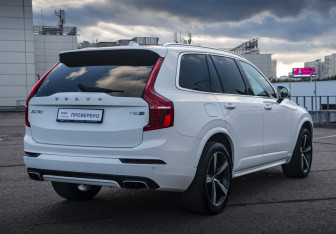 Подержанный автомобиль Volvo XC90 2017 года (5 фото)
