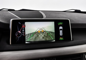 Подержанный автомобиль BMW X5 2014 года (14 фото)