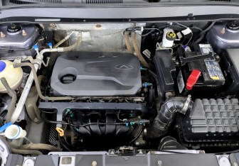 Подержанный автомобиль Chery Tiggo 4 2022 года (9 фото)