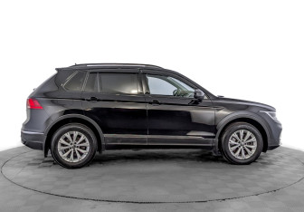 Подержанный автомобиль Volkswagen Tiguan 2021 года (4 фото)