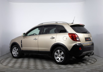 Подержанный автомобиль Opel Antara 2013 года (7 фото)