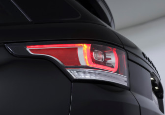 Подержанный автомобиль Land Rover Range Rover Sport 2015 года (22 фото)