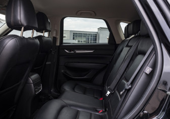 Подержанный автомобиль Mazda CX-5 2018 года (17 фото)