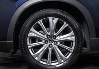 Подержанный автомобиль Mazda CX-9 2022 года (24 фото)