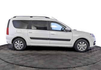 Подержанный автомобиль LADA (ВАЗ) Largus Wagon 2025 года (4 фото)