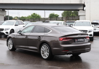 Подержанный автомобиль Audi A5 Liftback 2018 года (7 фото)
