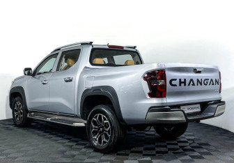 Подержанный автомобиль Changan Hunter Plus 2023 года (7 фото)