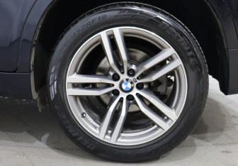 Подержанный автомобиль BMW X6 2019 года (9 фото)