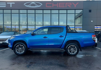 Подержанный автомобиль Mitsubishi L200 2023 года (4 фото)