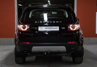 Подержанный автомобиль Land Rover Discovery Sport 2018 года (6 фото)