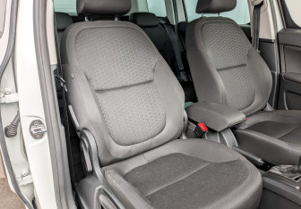 Подержанный автомобиль Skoda Yeti 2017 года (22 фото)