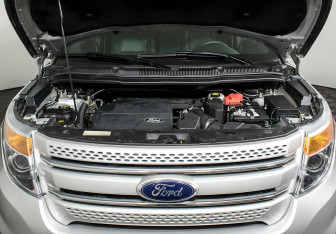 Подержанный автомобиль Ford Explorer 2018 года (8 фото)