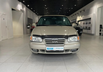 Подержанный автомобиль Hyundai Trajet 2007 года (2 фото)