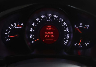 Подержанный автомобиль Kia Sportage 2011 года (13 фото)