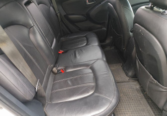 Подержанный автомобиль Hyundai ix35 2014 года (11 фото)