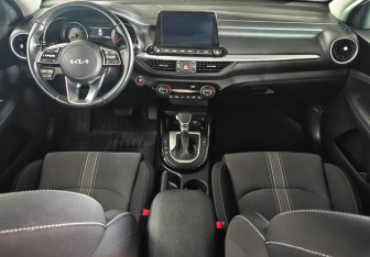 Подержанный автомобиль Kia Cerato Sedan 2021 года (9 фото)