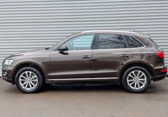 Подержанный автомобиль Audi Q5 2015 года (8 фото)
