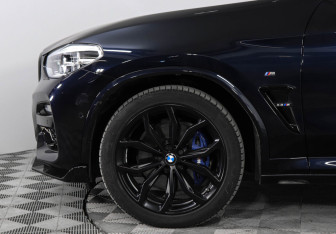 Подержанный автомобиль BMW X3 2019 года (8 фото)