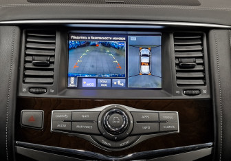 Подержанный автомобиль Infiniti QX80 2019 года (17 фото)