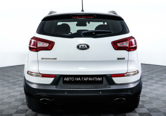 Подержанный автомобиль Kia Sportage 2012 года (6 фото)
