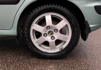 Подержанный автомобиль Hyundai Matrix 2005 года (16 фото)