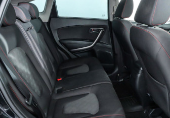 Подержанный автомобиль FAW Besturn X80 2018 года (14 фото)