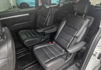 Подержанный автомобиль Citroen SpaceTourer 2019 года (12 фото)