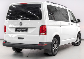 Подержанный автомобиль Volkswagen Caravelle 2021 года (5 фото)