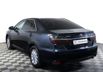 Подержанный автомобиль Toyota Camry Sedan 2015 года (7 фото)