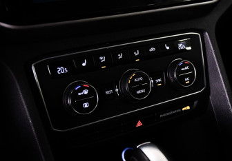 Подержанный автомобиль Volkswagen Teramont 2018 года (16 фото)