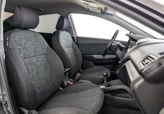 Подержанный автомобиль Kia Rio Sedan 2013 года (24 фото)