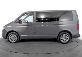 Подержанный автомобиль Volkswagen Caravelle 2020 года (8 фото)