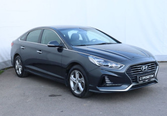 Подержанный автомобиль Hyundai Sonata 2017 года (3 фото)