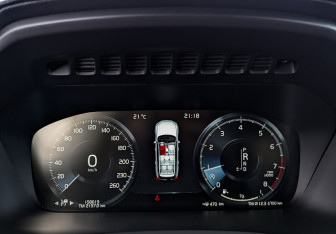 Подержанный автомобиль Volvo XC90 2018 года (16 фото)