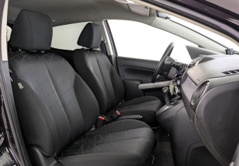 Подержанный автомобиль Mazda 2 Hatchback 2012 года (24 фото)