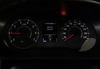 Подержанный автомобиль Renault Arkana 2021 года (13 фото)