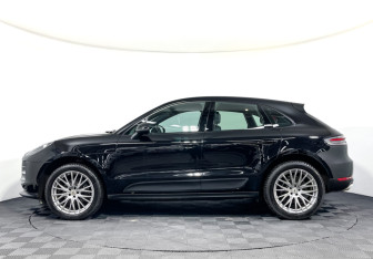 Подержанный автомобиль Porsche Macan 2020 года (8 фото)