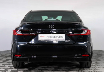 Подержанный автомобиль Toyota Camry Sedan 2024 года (6 фото)