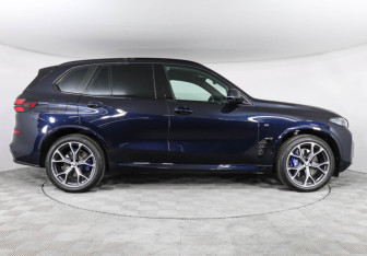 Новый BMW X5 2025 (3 фото)