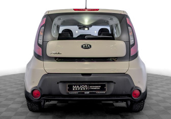 Подержанный автомобиль Kia Soul 2016 года (6 фото)