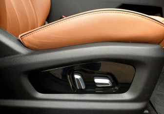 Подержанный автомобиль Omoda C5 2023 года (27 фото)
