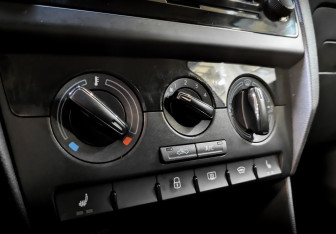 Подержанный автомобиль Skoda Rapid Liftback 2019 года (24 фото)