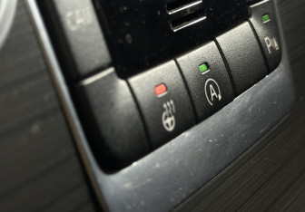 Подержанный автомобиль Volvo XC70 2016 года (22 фото)