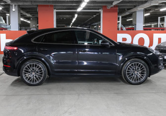 Подержанный автомобиль Porsche Cayenne 2020 года (4 фото)