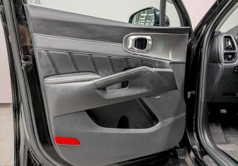 Подержанный автомобиль Kia Sorento 2021 года (20 фото)